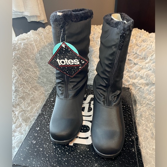 💥NWT💥 Totes Winter Boots - Picture 6 of 12